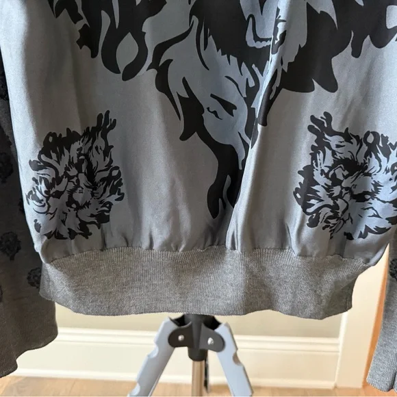 Dolce & Gabbana Black and Gray Crewneck Sweater with Bold Lion Design